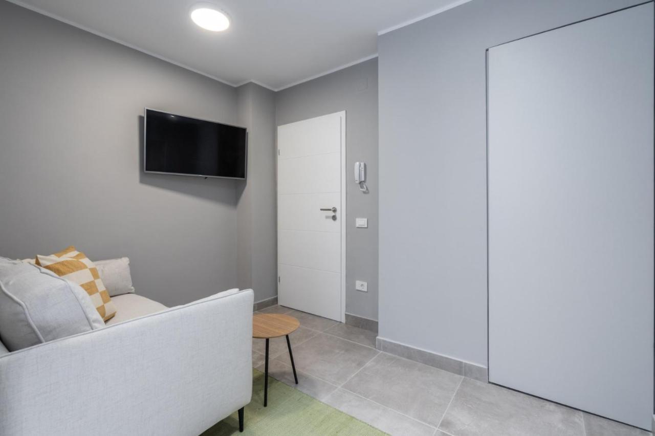 Alfie Center Apartment Bucharest Exterior photo